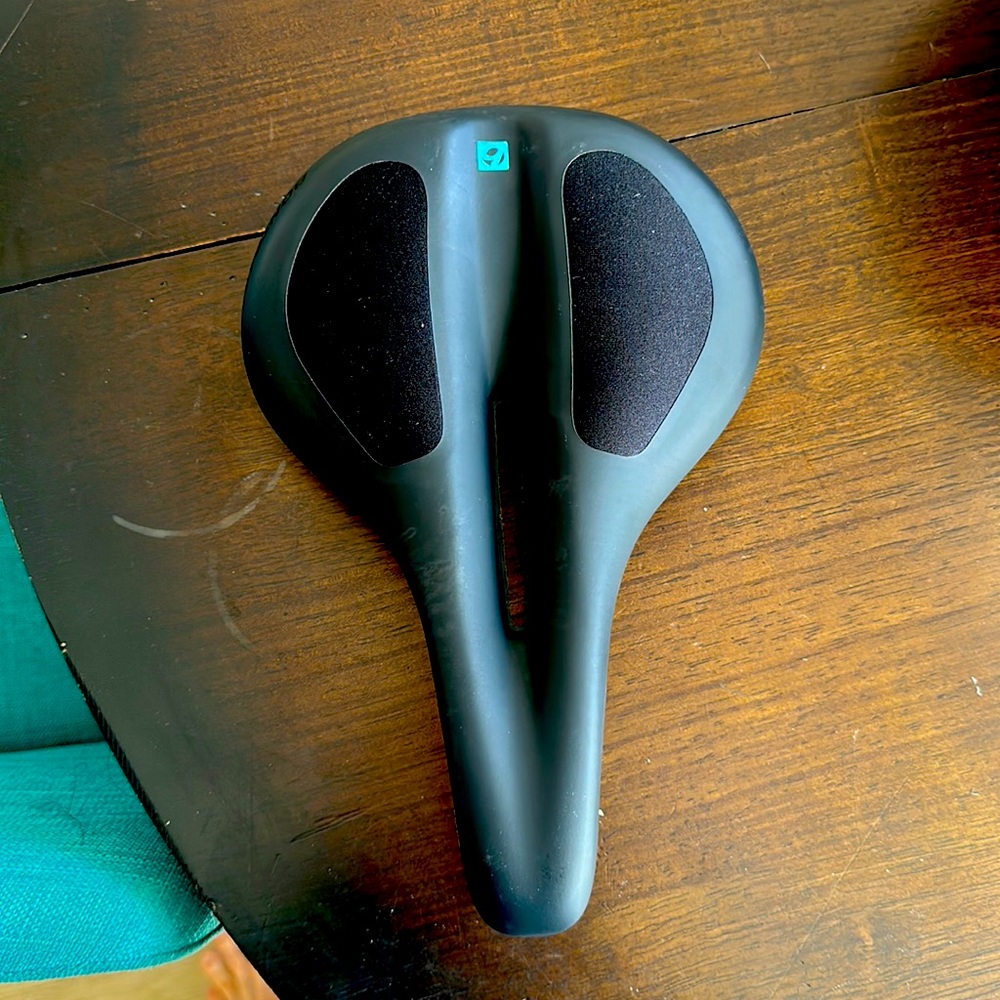 Bontrager Commuter Fluid Bike Seat Like New